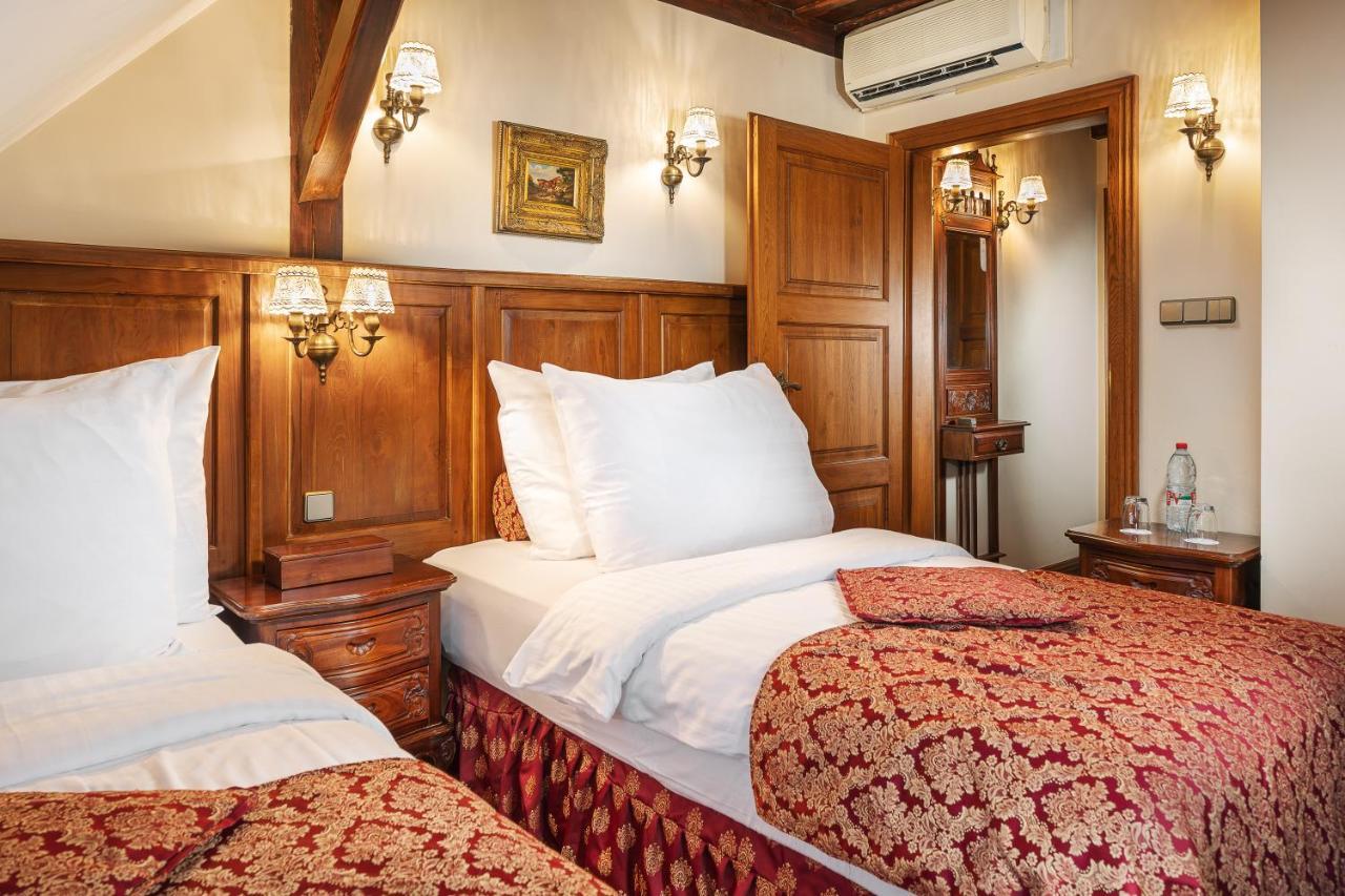 Hotel U Prince Prague By Bhg Екстериор снимка