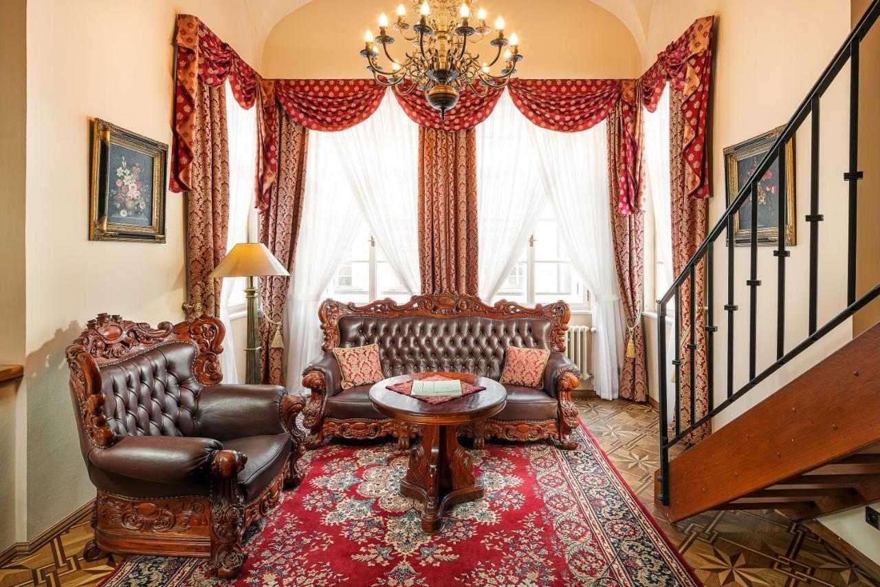 Hotel U Prince Prague By Bhg Екстериор снимка