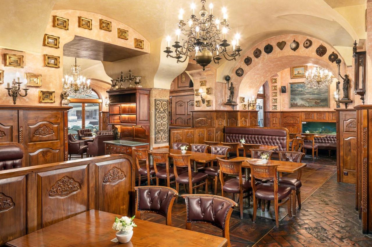 Hotel U Prince Prague By Bhg Екстериор снимка