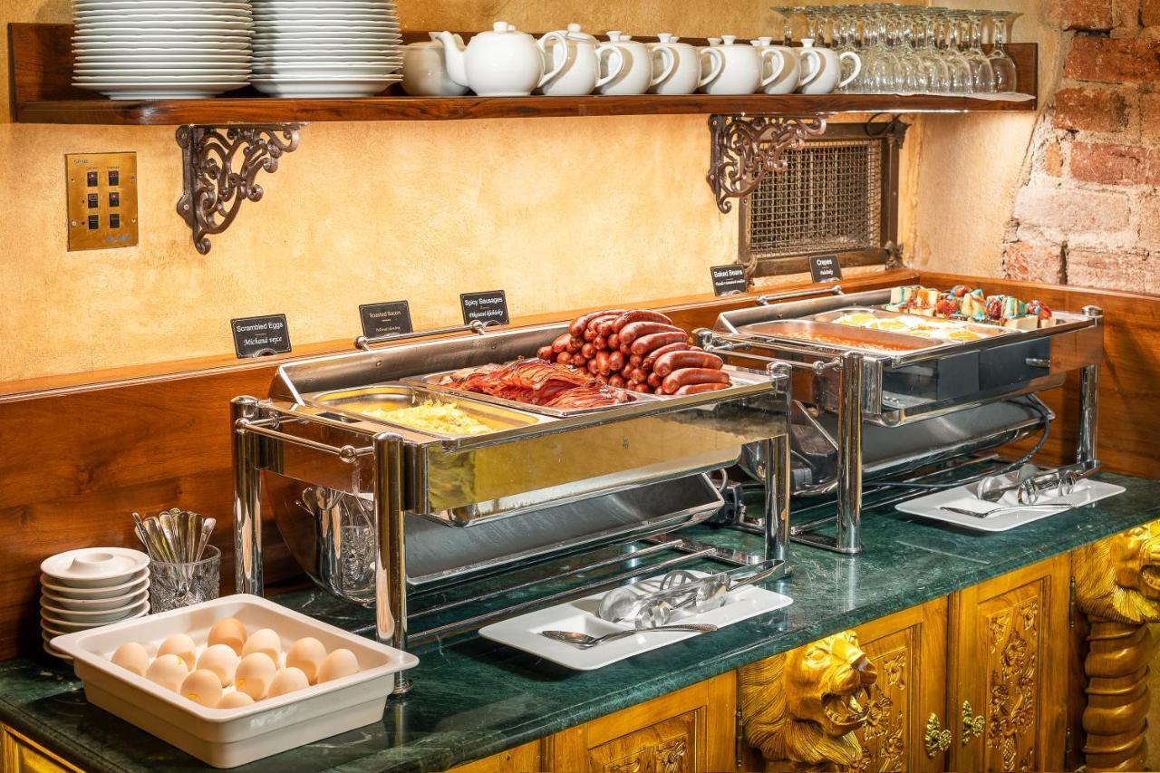 Hotel U Prince Prague By Bhg Екстериор снимка