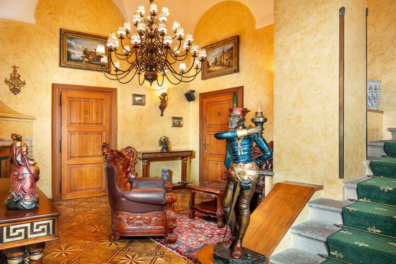 Hotel U Prince Prague By Bhg Екстериор снимка
