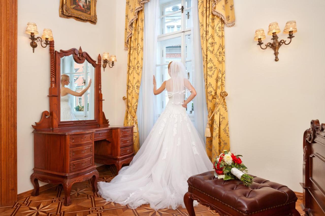 Hotel U Prince Prague By Bhg Екстериор снимка